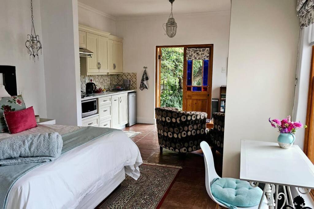 Grey Rabbit Cottage Montagu Exterior photo